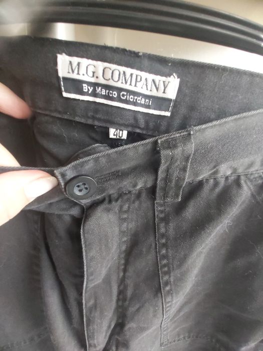 Pantaloni cargo marimea 40