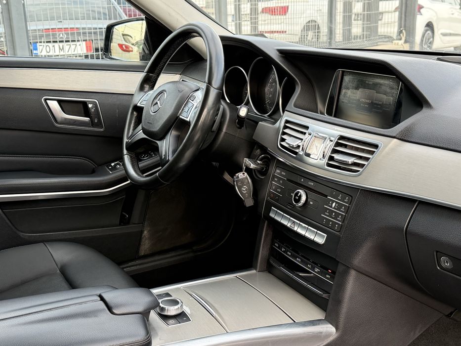 Mercedes-Benz E 220 D* 2015г* Топ Състояние* Автоматик* 227.000КМ* Сер