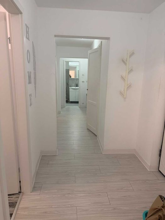 Inchiriez apartament 3 camere/ 20m METROU GORJULUI