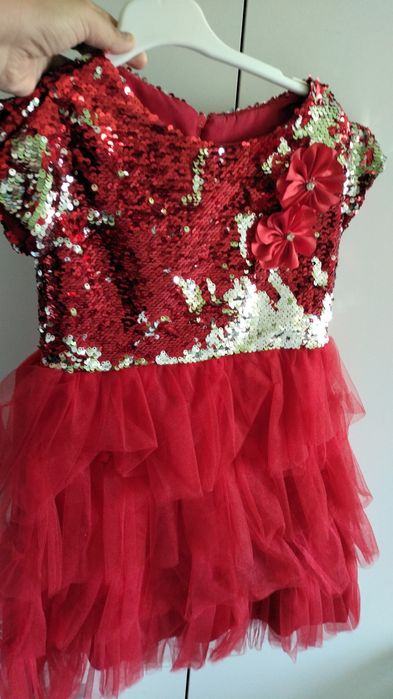 Продам красивое платья