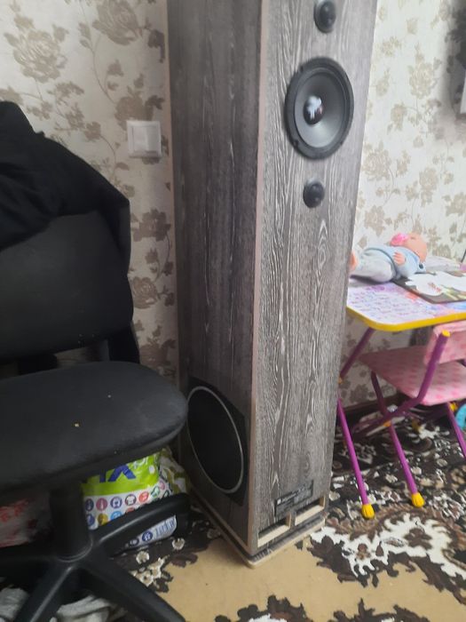 Продам мощные колонки