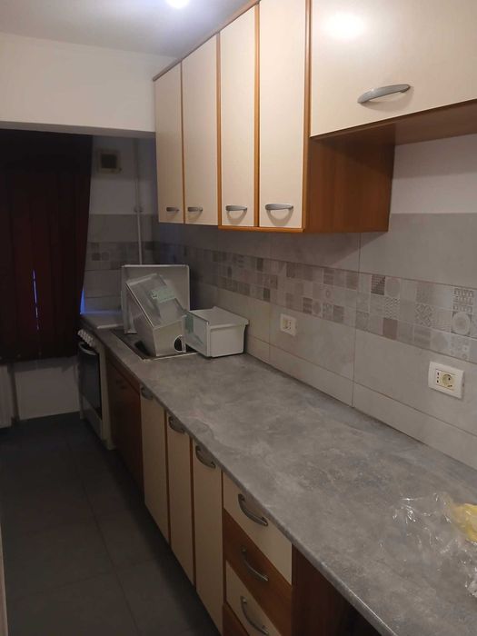 Închiriez garsonieră zona Dedeman