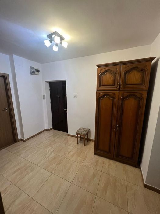 PF Inchiriez camera (fata) Ap3 camere Podu Ros Decomandat