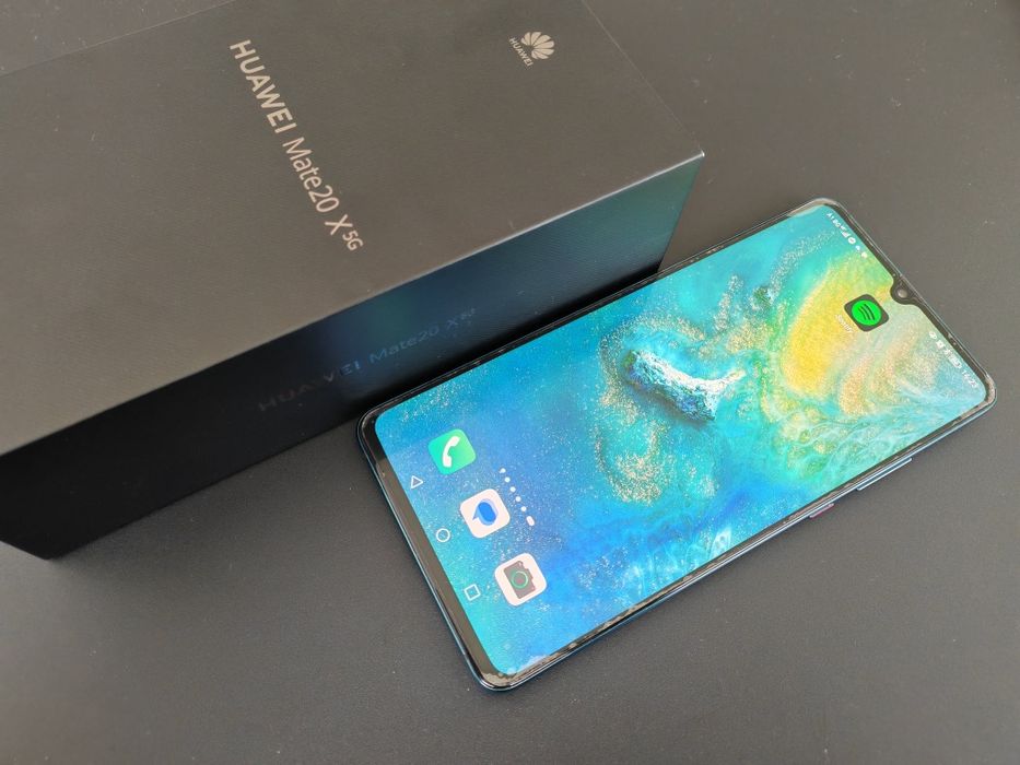 Отличен Huawei Mate 20X 5G 8GB RAM 256 GB