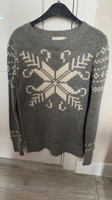 Кофты теплые, в хорошем состоянии!