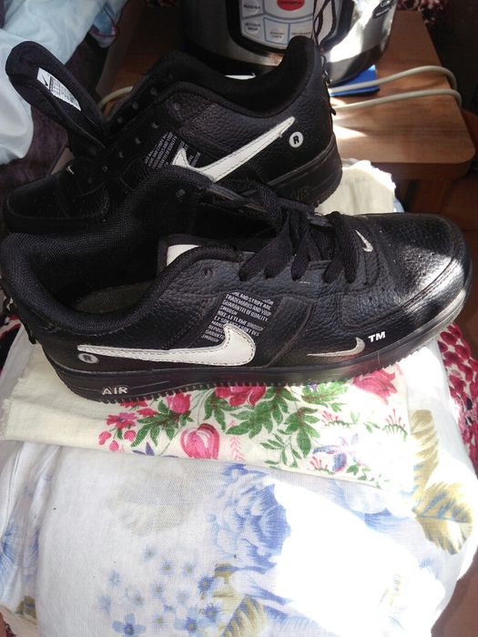 Продам Кроссовки.