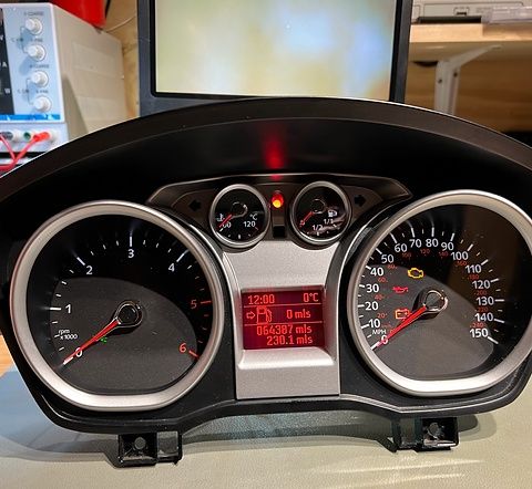 Reparații ceas bord Ford Focus 2, C-Max, Kuga, S-Max, Fiesta, Transit, Connect, Mondeo