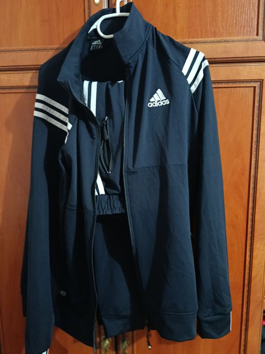2 Treninguri Adidas ambele mărimea xxl