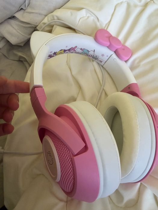 Razer Kraken V2  Hello kitty edition