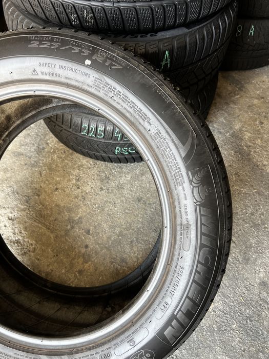 4 anvelope vara  NOI DEMO 225/55/17 , Michelin , DOT 2021 , RUNFLAT !