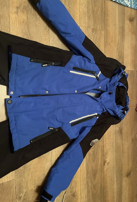 Отдам вещи за 10000 тг