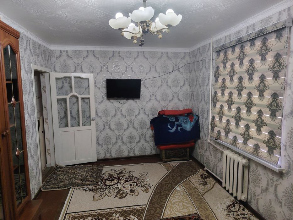 1 хонали уй ижарага берилади бозор олдида