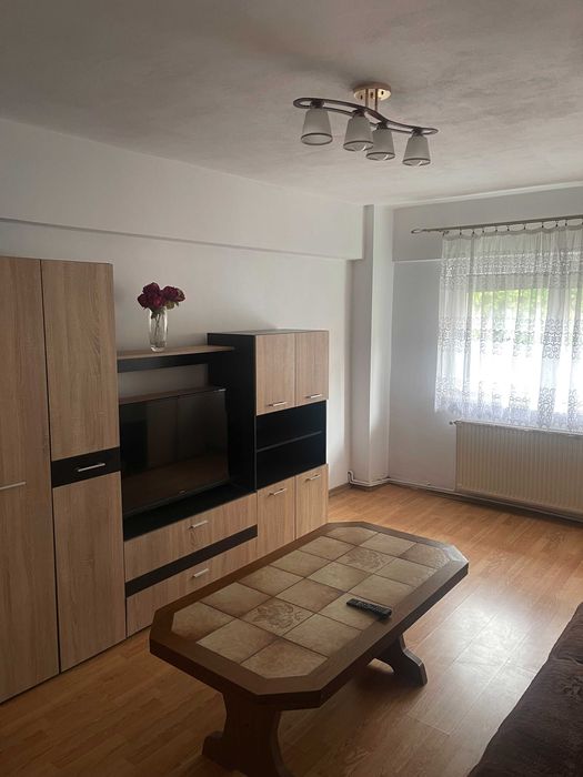 inchiriez apartament