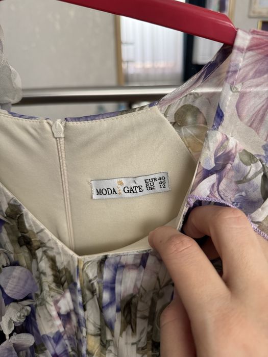 Вечерние платья