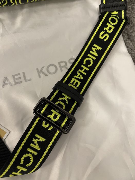 Michael Kors чанта