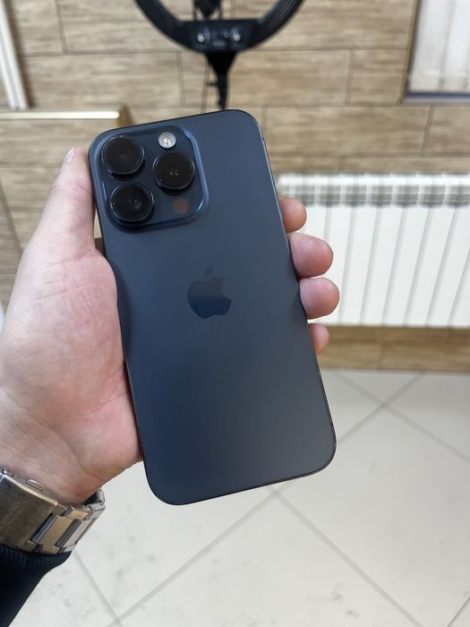 Продам 15 про в отличном состоянии