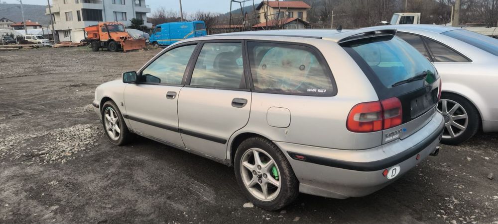 Волво В40 дизел 1.7 115 кс 1997г на части