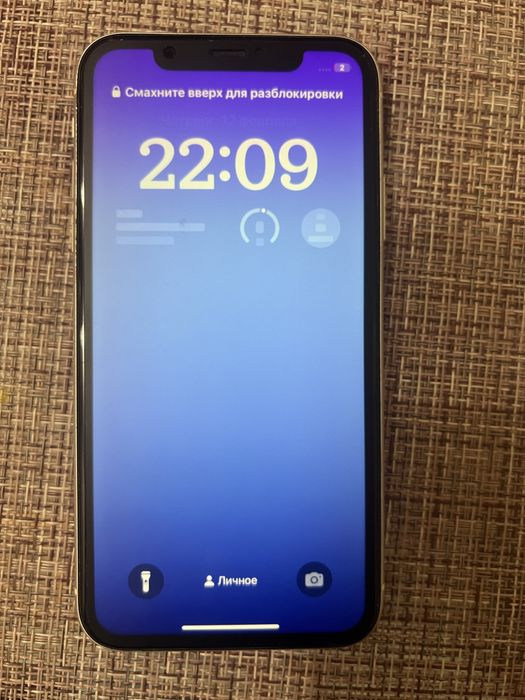 Продам Айфон 11, память 128Гб