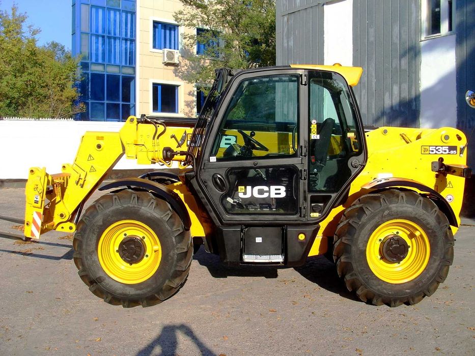 Телескопический погрузчик JCB 535-95