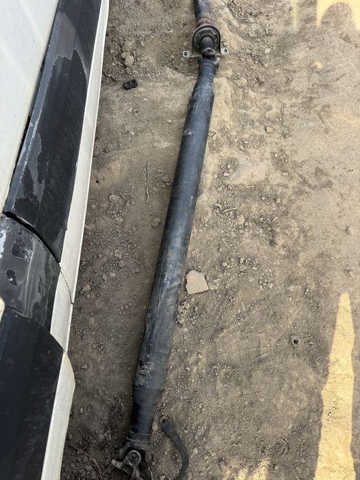 Продавам кардан vw crafter