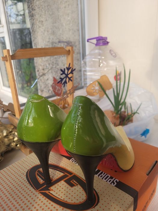 Продам красивые туфли, размер 36