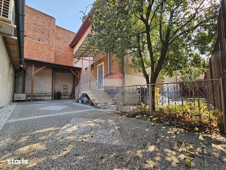 Casa de vanzare