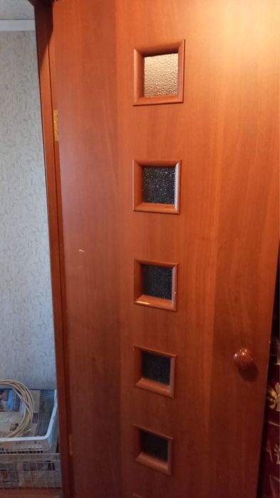 Продам двери межкомнатные