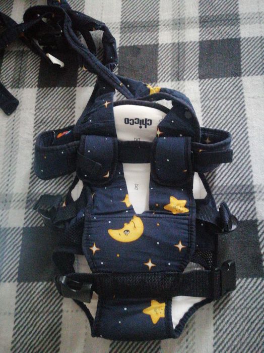 Vând marsupiu chicco