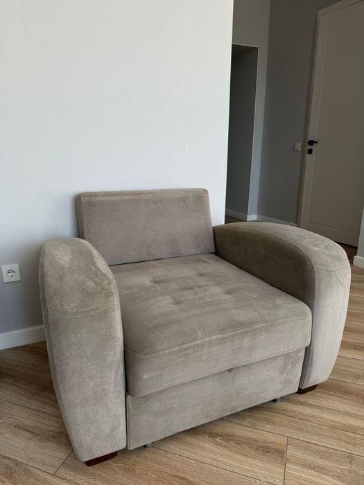 Продаю кресло мягкое