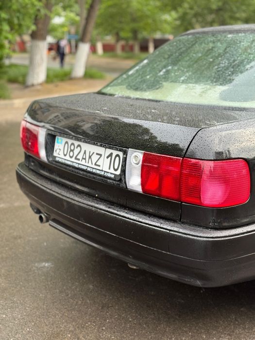 Продам ауди 80 б4