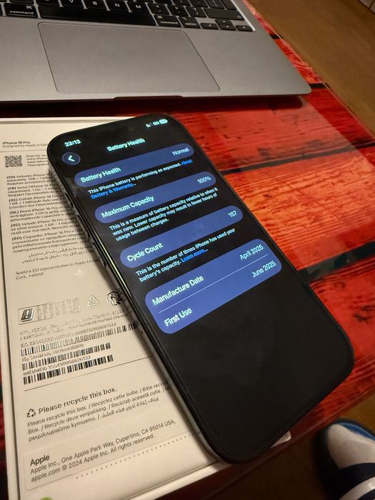 iPhone 16 pro black 512gb ca nou, 100% baterie folosit 6 luni, factura