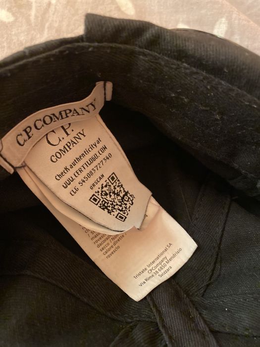 Шапка с козирка C.p.company