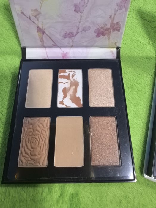 Тени для век профессиональные