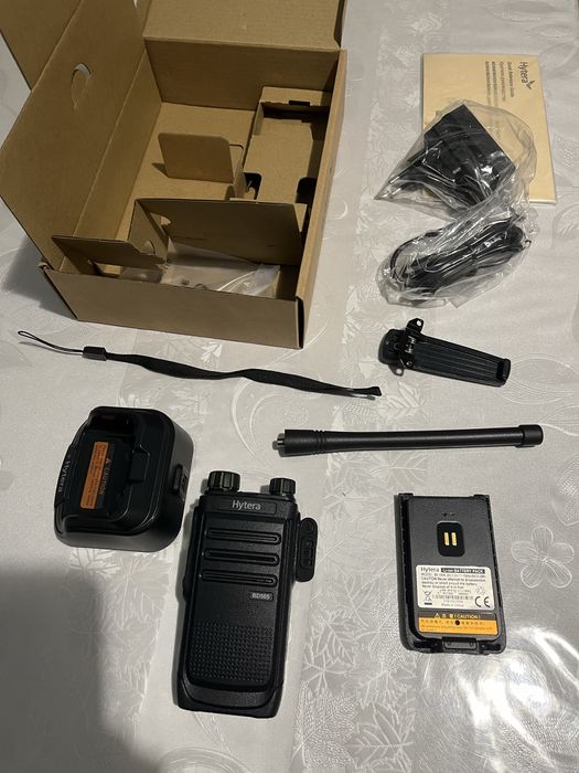 Рация цифровая Hytera BD 505