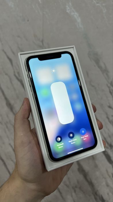 IPhone 11 64GB White