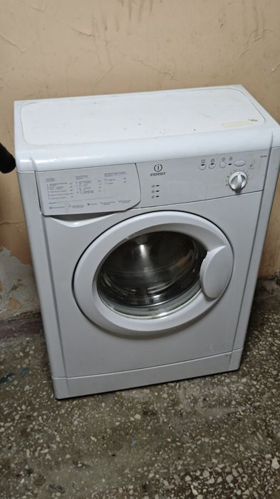 Стиральная машина indesit