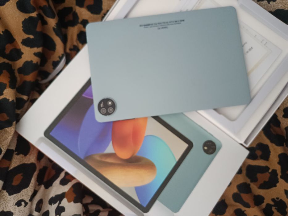 Tableta noua..nu a fost folosita niciodata