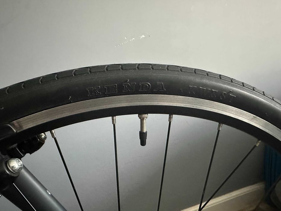 Pinnacle Neon 1x8 скорости, Лек градски хибриден дамски велосипед