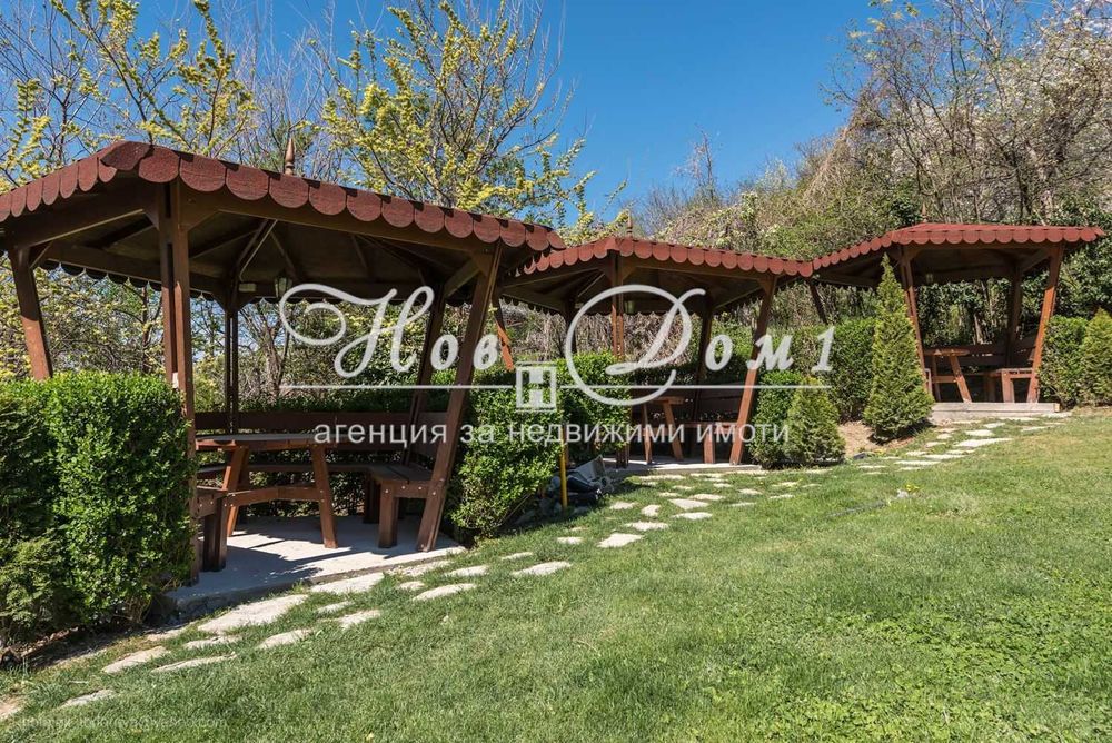 Продава се Тристаен апартамент в Варна, Победа - 140 кв.м за 2143 €/кв.м - Снимка #23