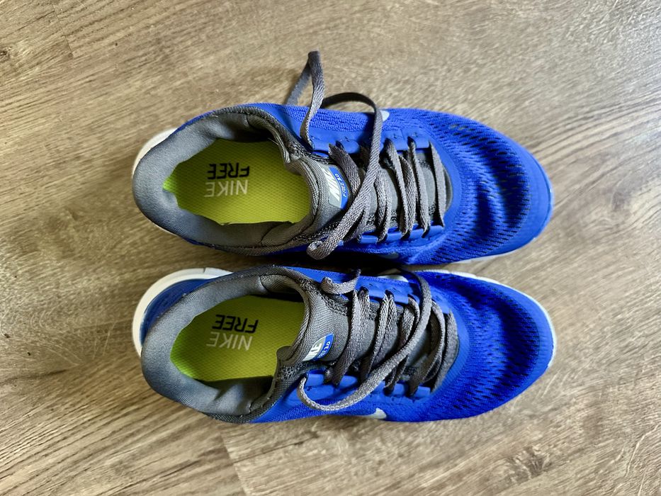 Маратонки Nike 38