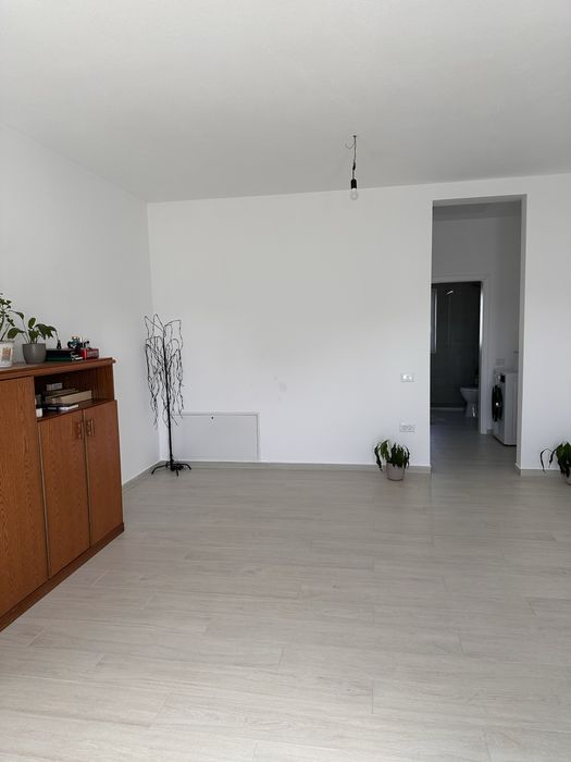 Proprietar, vand apartament cu 2 camere la casa in Mosnita Veche