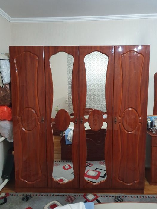 Спальный гарнитур