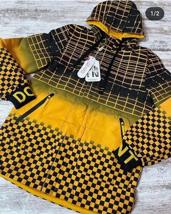 Продам куртки весна-осень