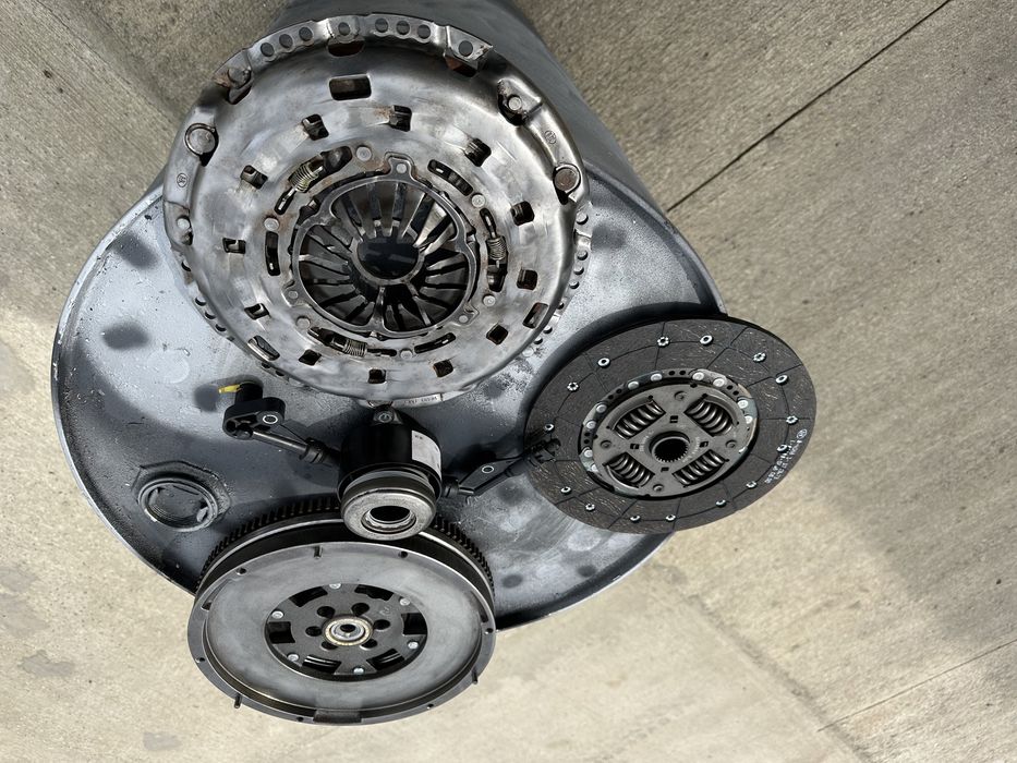 Kit ambreaj complet Luk pt Volkswagen 2.0 euro5