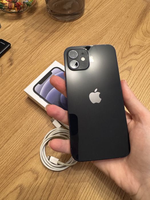 Vand Iphone 12 black 128GB