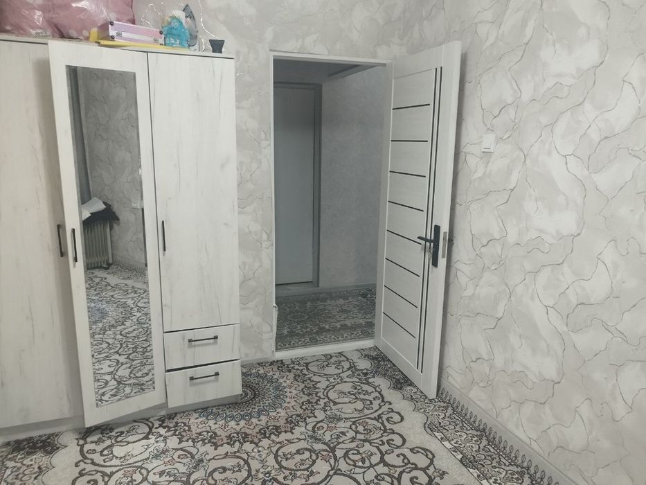 2/1/5 Сергели 2. Квартира 58 м², с ремонтом. Есть огород. Метро 500 м.