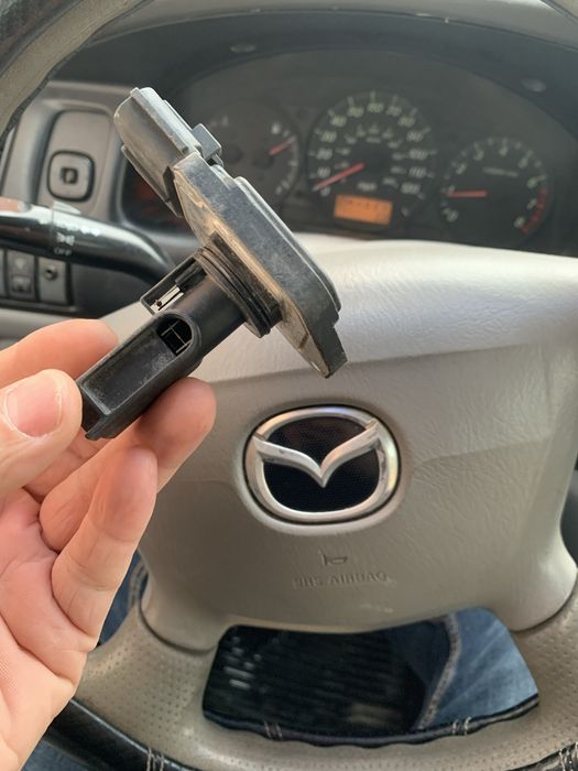 Подам дмрв на мазду МПВ