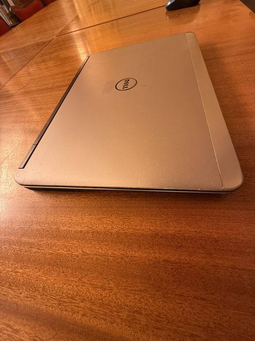 Dell Latitude E7240