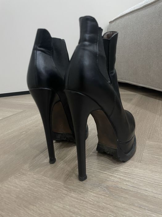 Ботильоны в хорошем состоянии