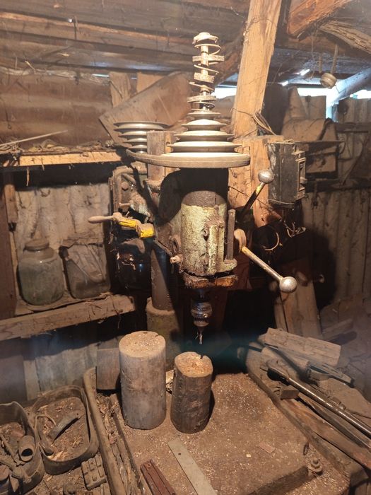 Сверлильный станок